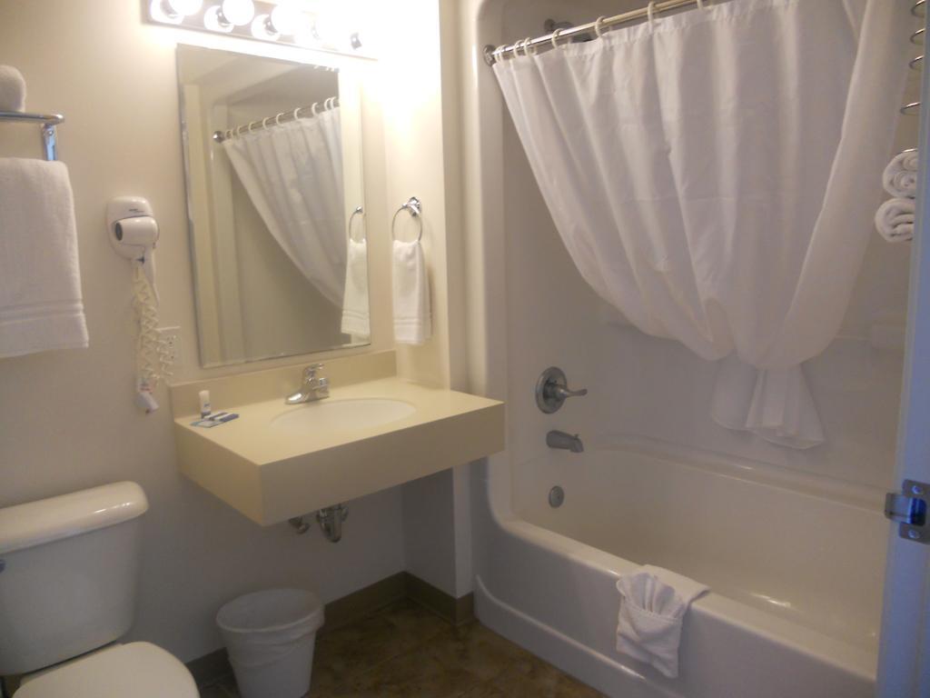 Coho Motel Kewaunee Phòng bức ảnh